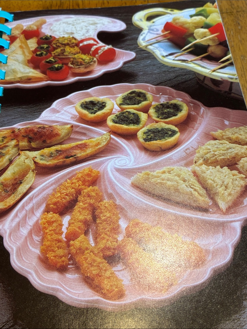 Vintage cookbooks - Company’s coming set of three cookbooks- Main courses etc. - Picture 10 of 16